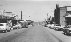 photo: main road speers point looking south